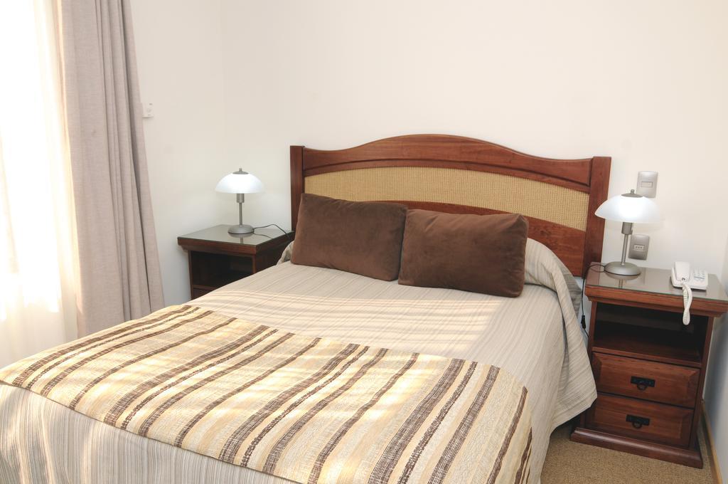 Hotel Ontiveros San Fernando Kültér fotó
